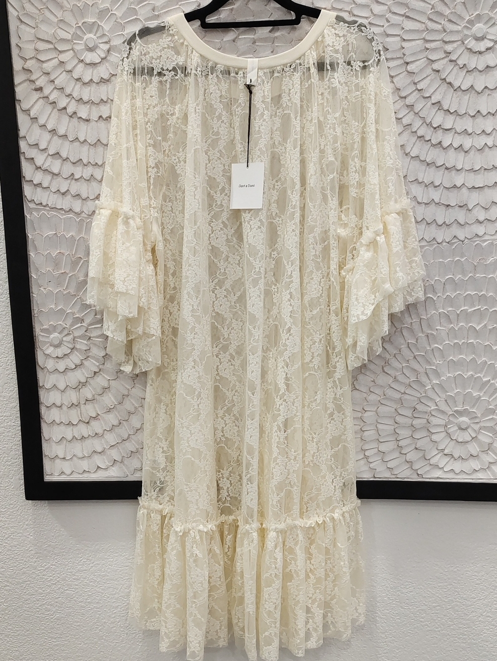 Lace Ruffle High-Low Tunic Layering Top - Cream - Picture 6 of 10